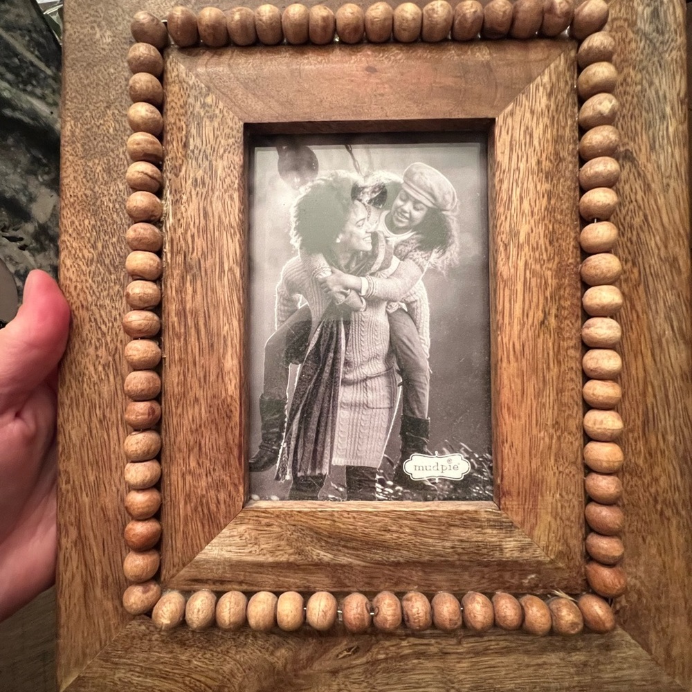 Mud Pie Beaded Wood picture frame 4x6